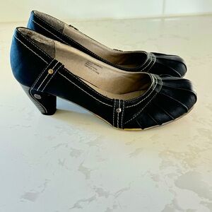 Vintage matte black detailed shoes sz 37 excellent condition